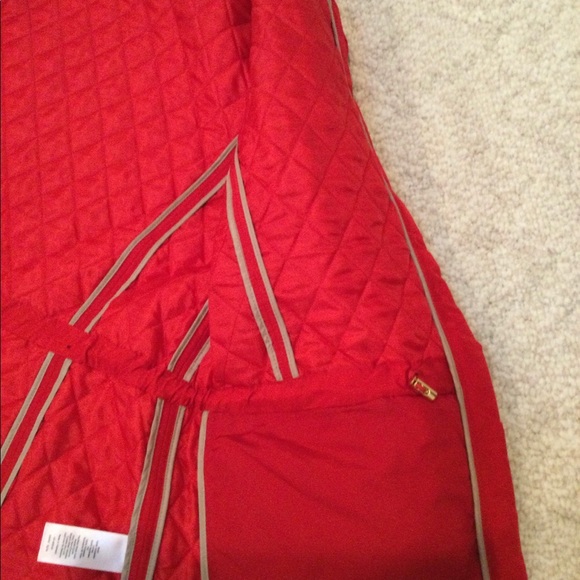 - Talbots Quilted Red Jacket Medium - Picture 9 of 10